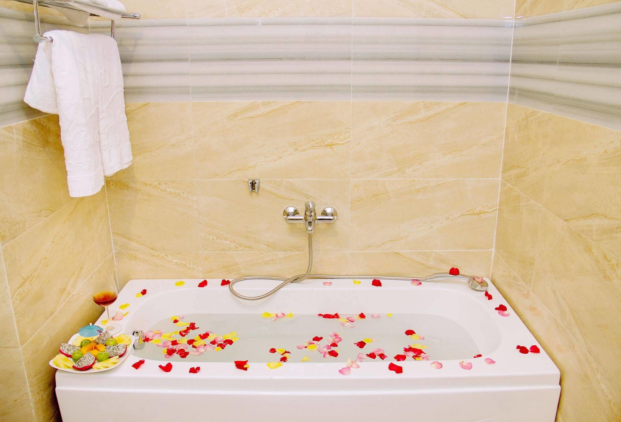 Hotel Sky Nha Trang Exterior foto
