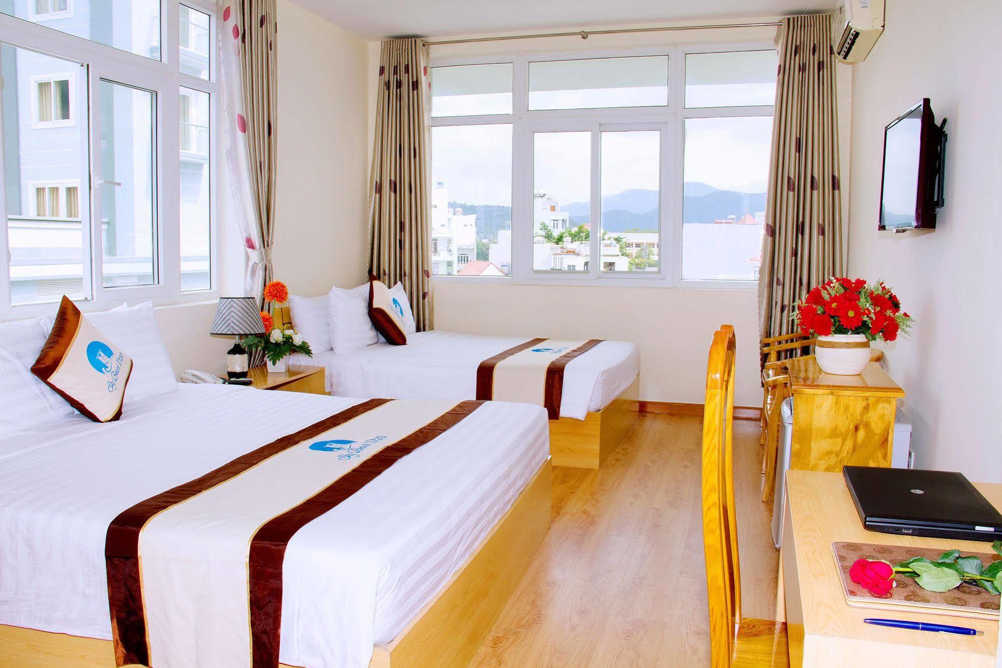 Hotel Sky Nha Trang Exterior foto